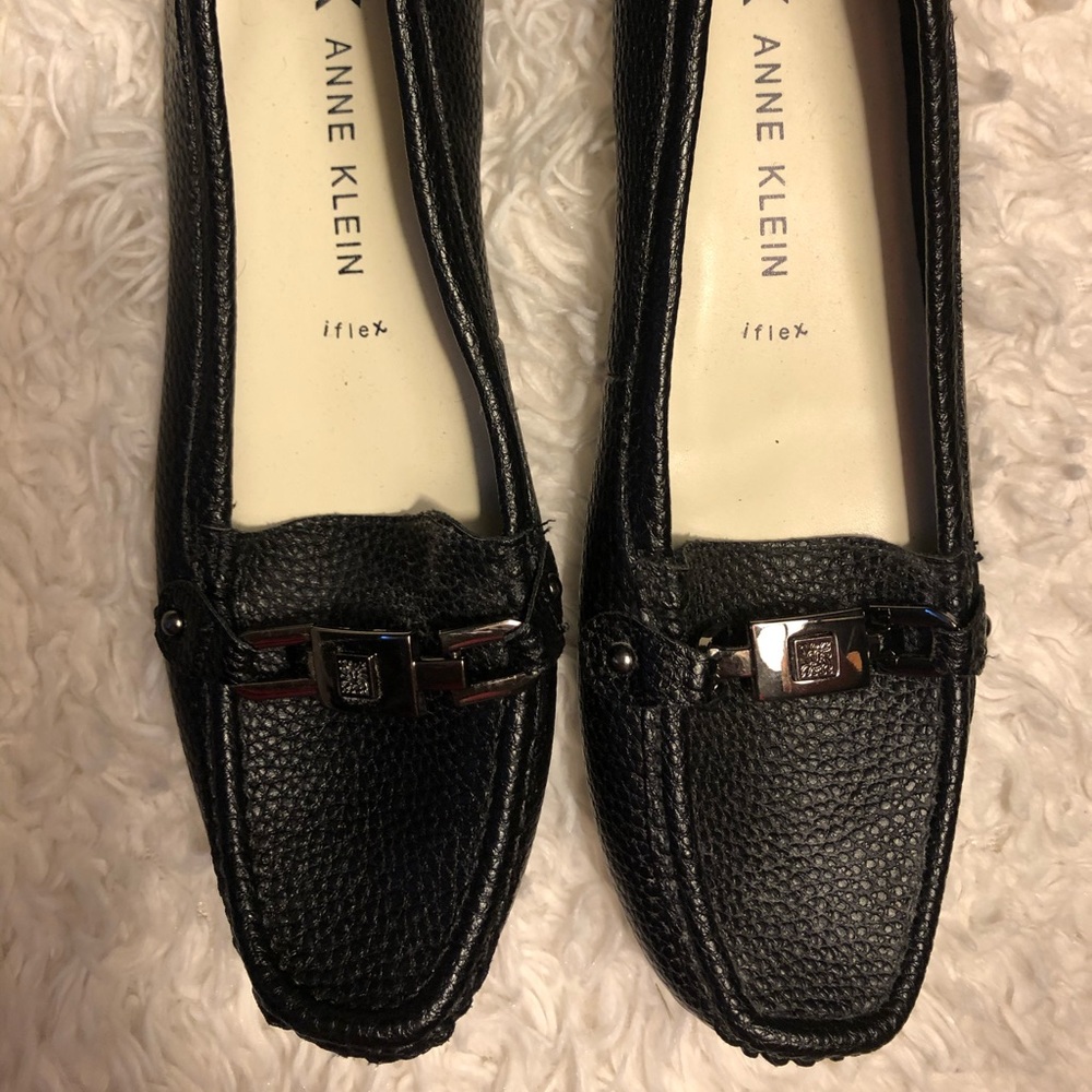 Anne Klein Black Leather Flats 9M
